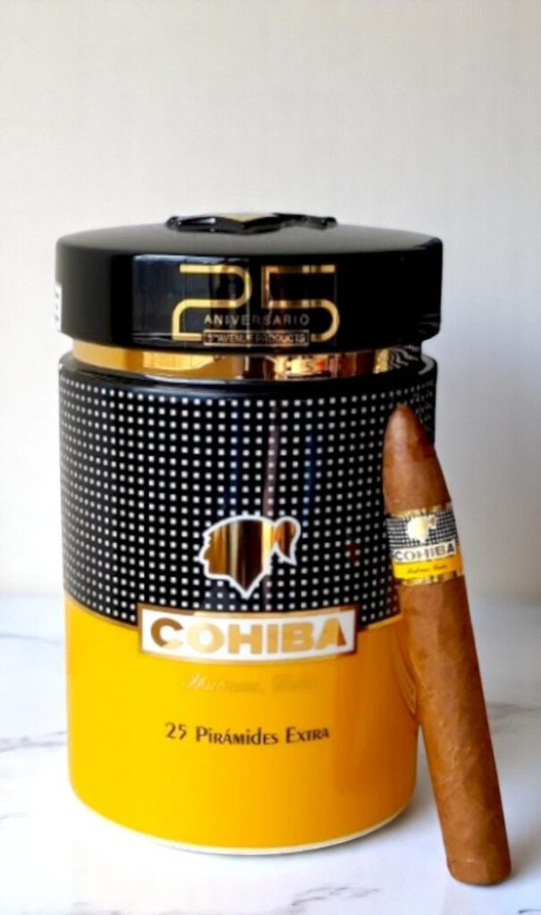 บุหรี่นอก Cohiba Piramides Extra (25มวน)พร้อมส่ง