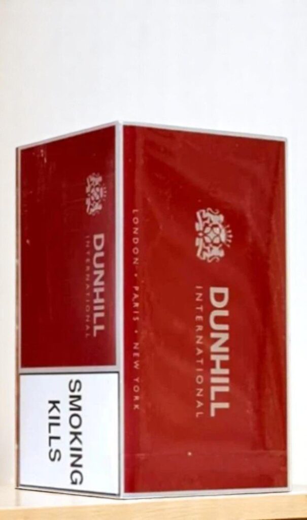 เธเธธเธซเธฃเธตเนเธเธญเธ Dunhill International | Dunhill International