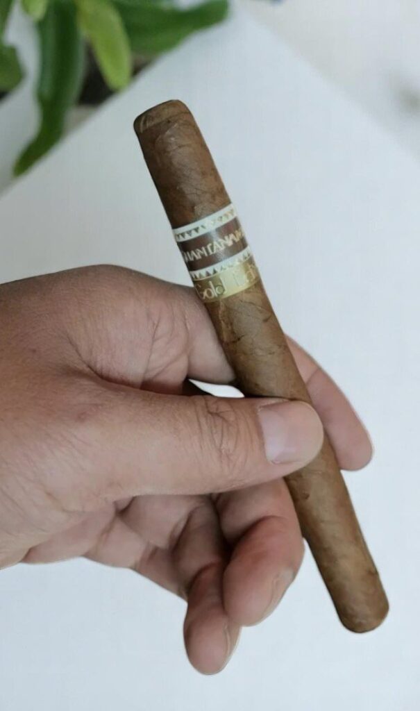 บุหรี่นอก Guantanamera Coronas Tubo Gold Edition 6×41 (5มวน)พร้อมส่ง