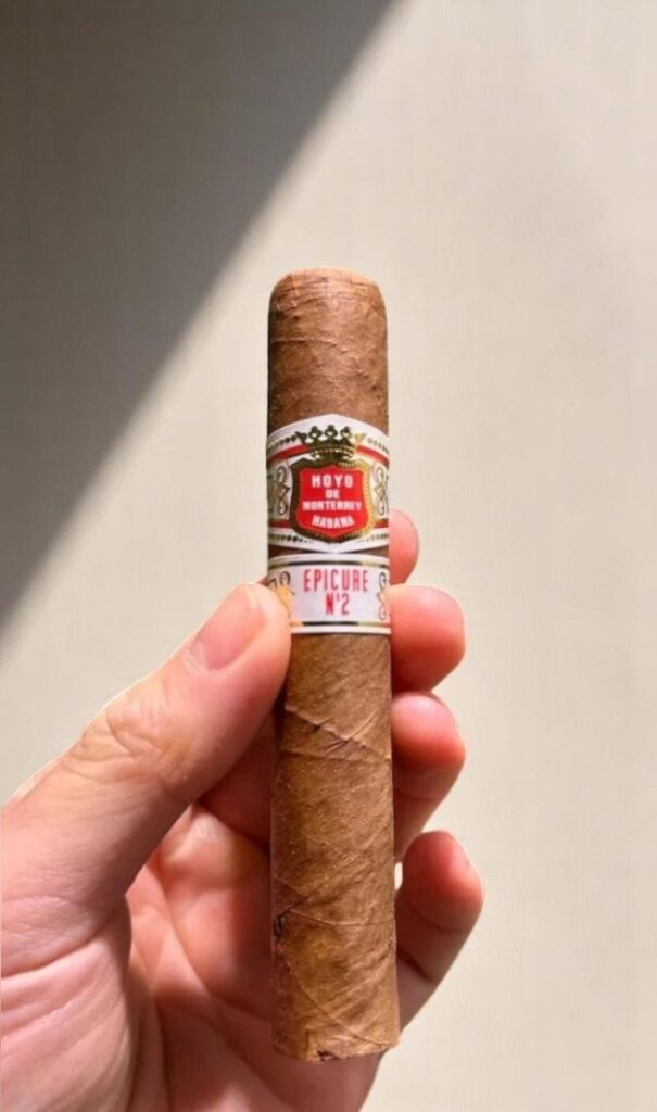 บุหรี่นอก Hoyo De Monterrey Epicure No.2 4.8*50 (25มวน)พร้อมส่ง