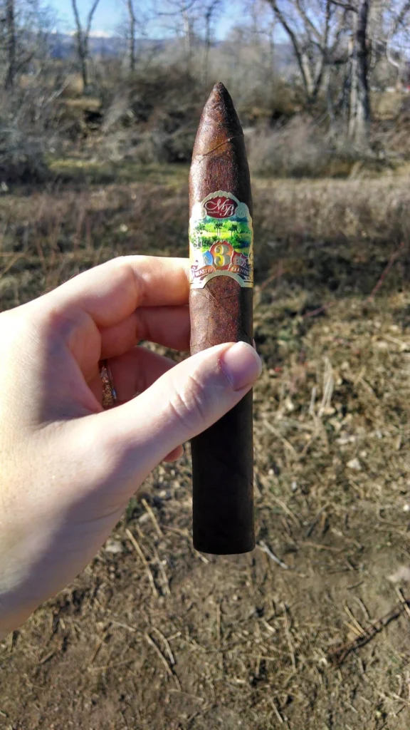 เธเธธเธซเธฃเธตเนเธเธญเธ Oliva Master Blends 3 Torpedo 6(1/2)x52 | Oliva Master Blends 3 Torpedo 6 x52