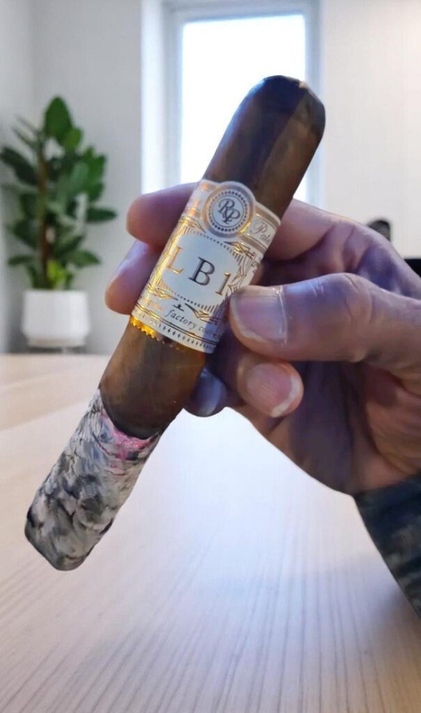 เธเธธเธซเธฃเธตเนเธเธญเธ Rocky Patel LB1 (5.2×55) | Rocky Patel LB1 5.2 55