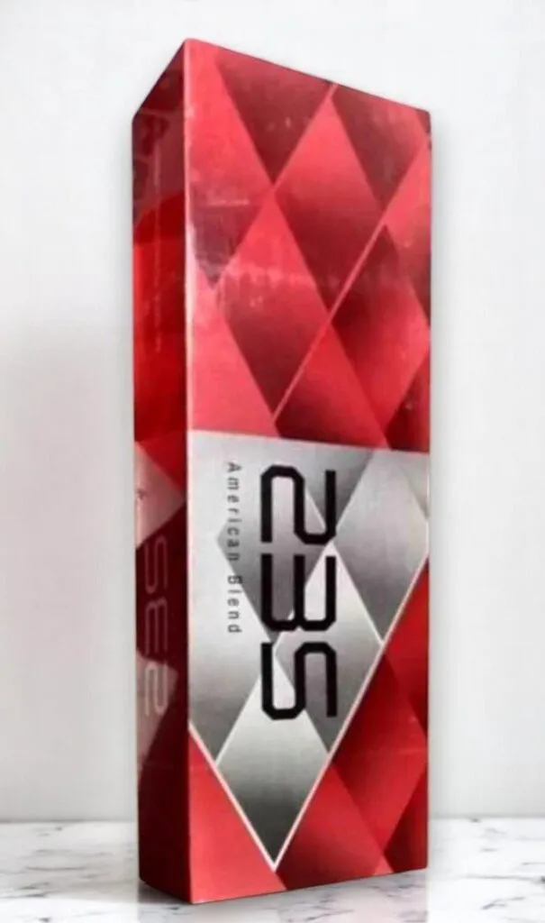 บุหรี่นอก 235 Red (ซองแข็ง)