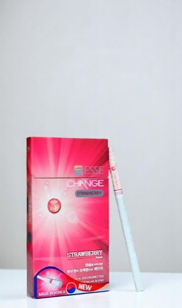 บุหรี่นอก Esse Change Strawberry (1เม็ดบีบ)