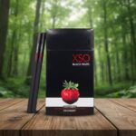 บุหรี่ XSO Strawberry Black Fruits กล่องสีดำลายสตรอว์เบอร์รี่ พร้อมมวนบุหรี่สีดำ
